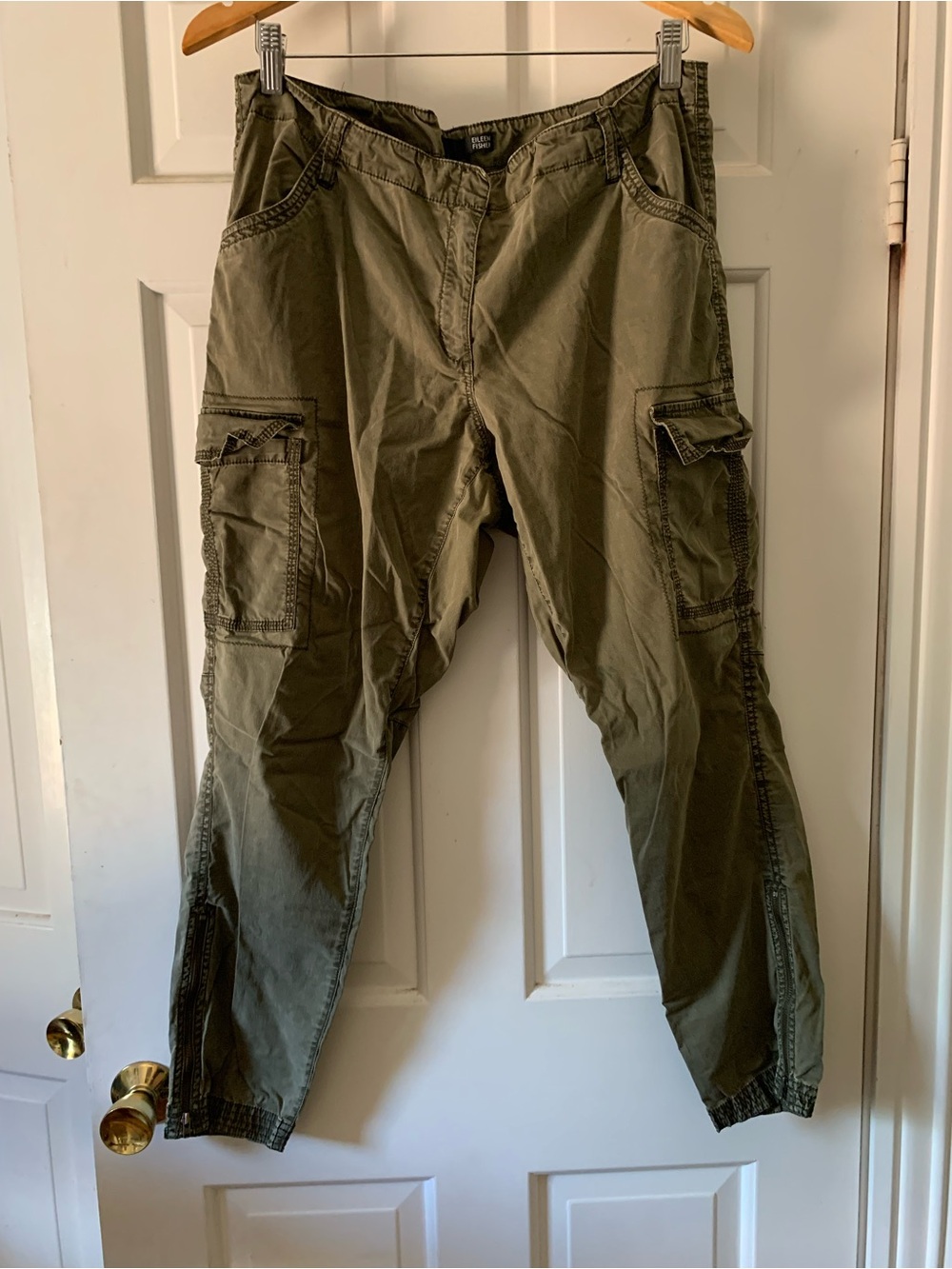 Eileen Fisher Cargo Pants in Olive Green